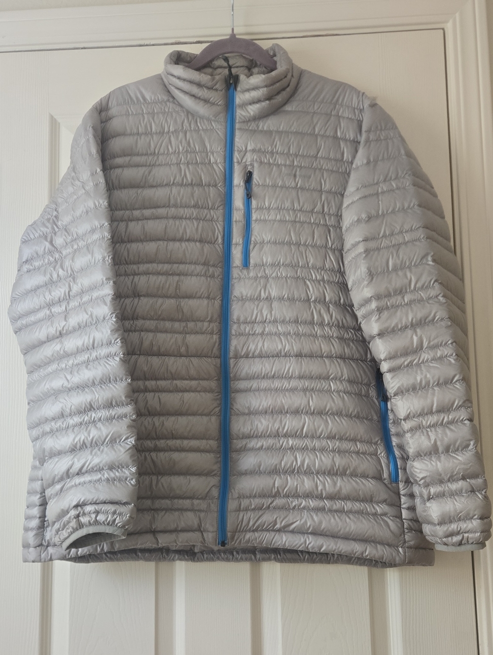 Patagonia Men's Ultralight Down Jacket! Size XL! EUC!